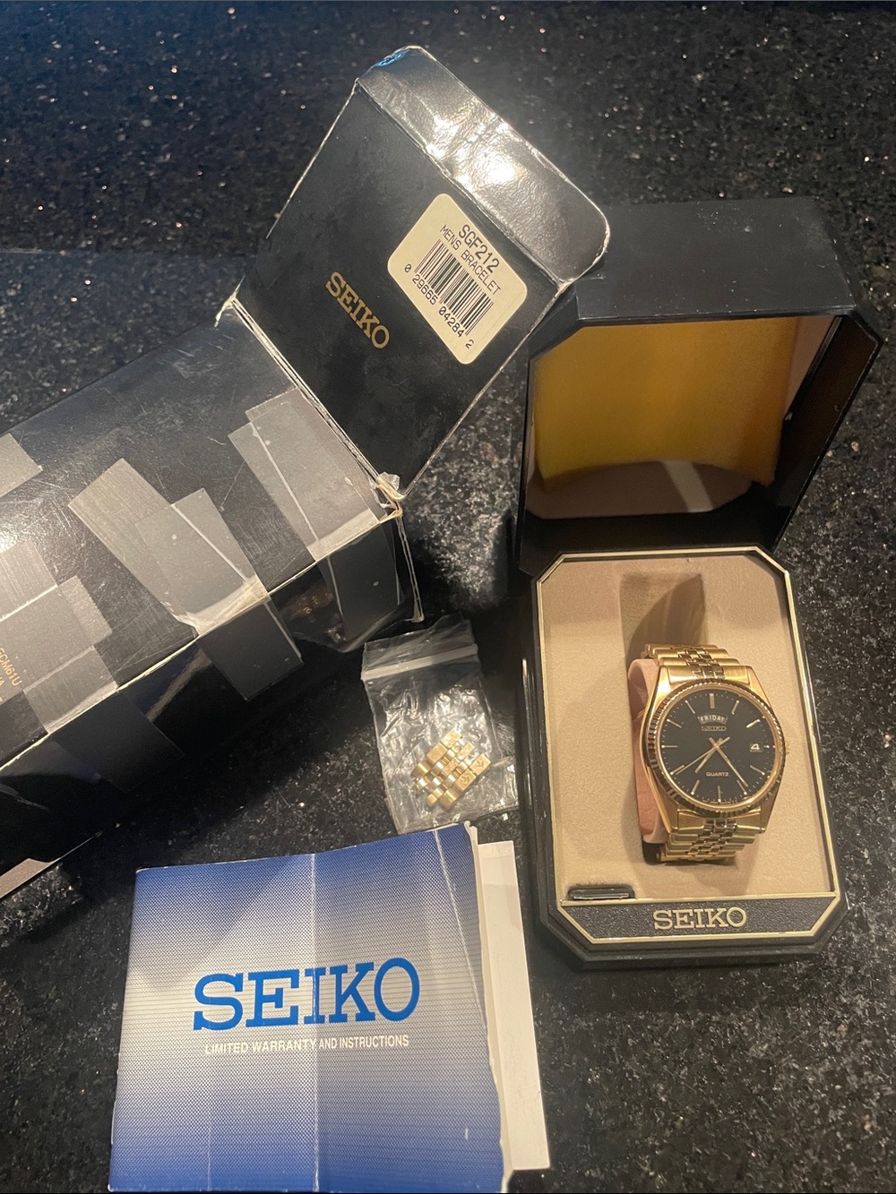 Vintage Seiko SGF212 Mens Gold Tone Bracelet Watch with Black Dial